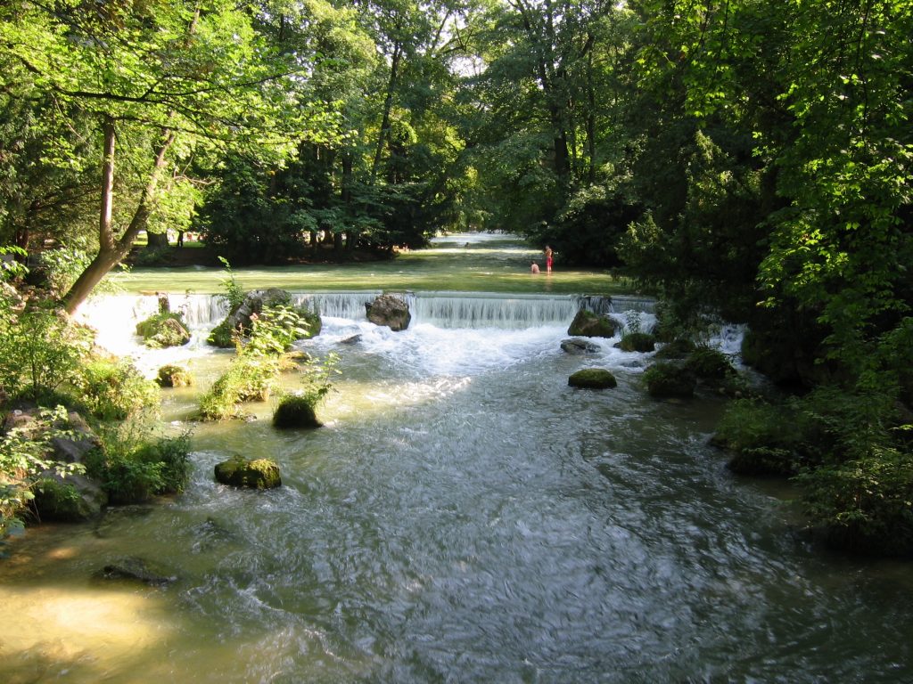 Eisbach River in Englischer Garten